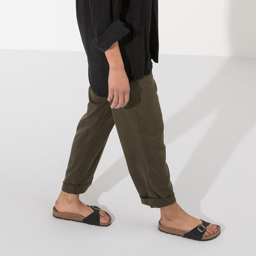 1020060_f_look_f